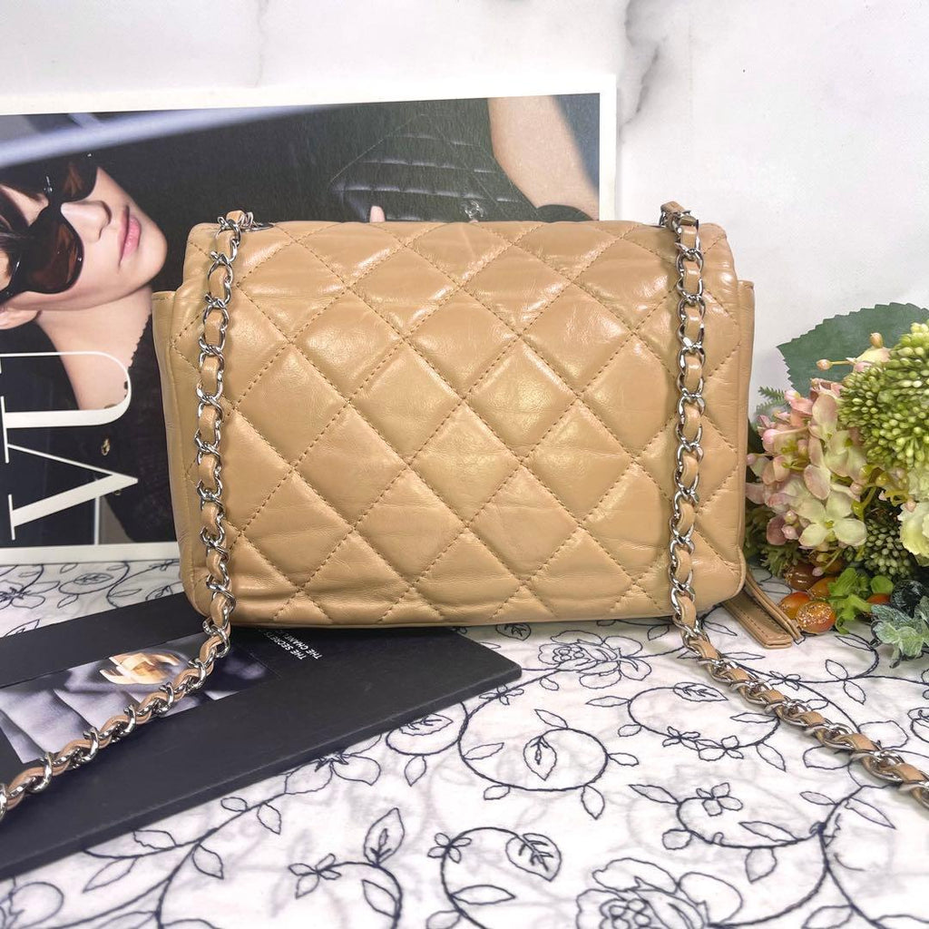 Chanel Double Flap Chain Shoulder Quilted — view 3