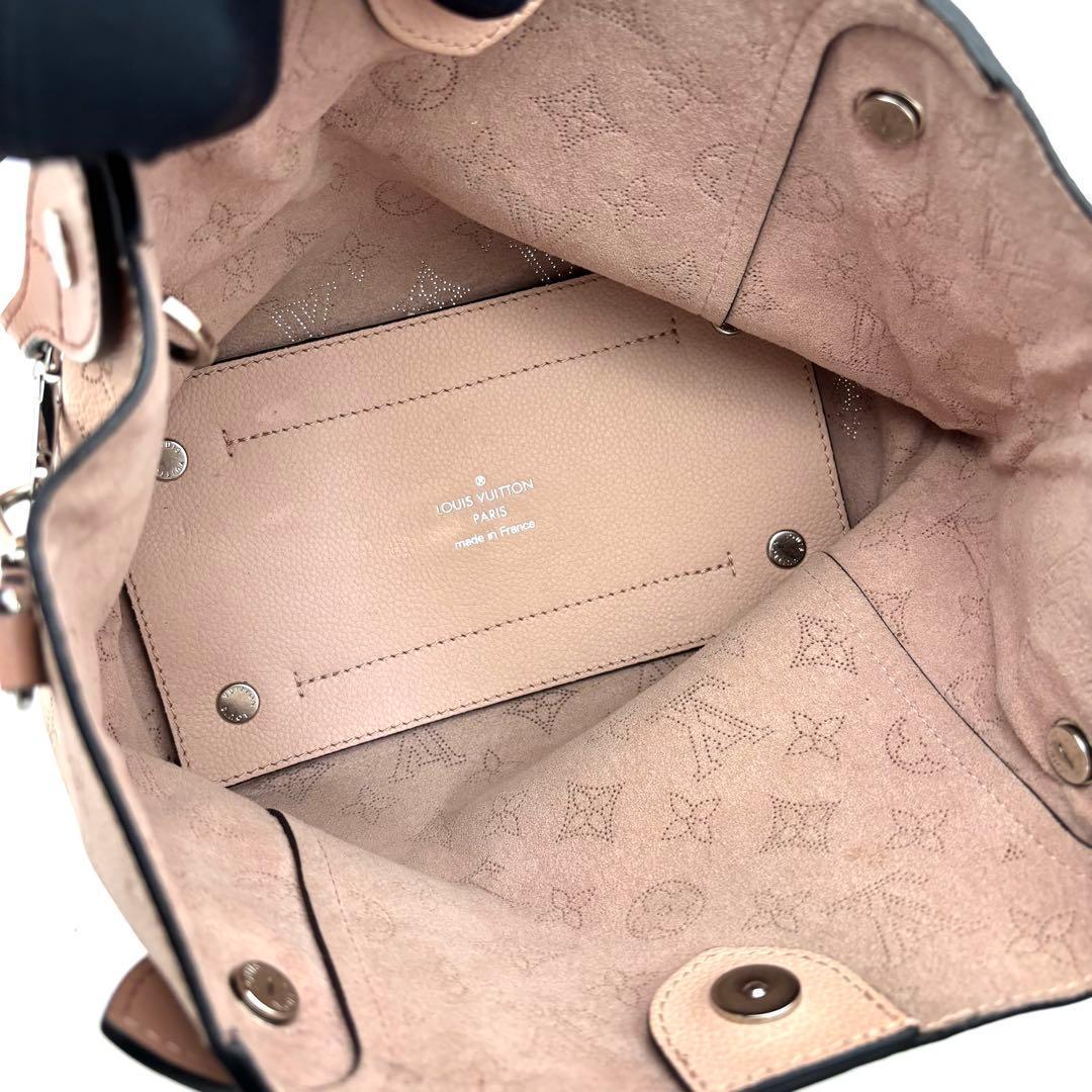 Louis Vuitton Mahina Hina PM Pink 2-Way Tote — view 3