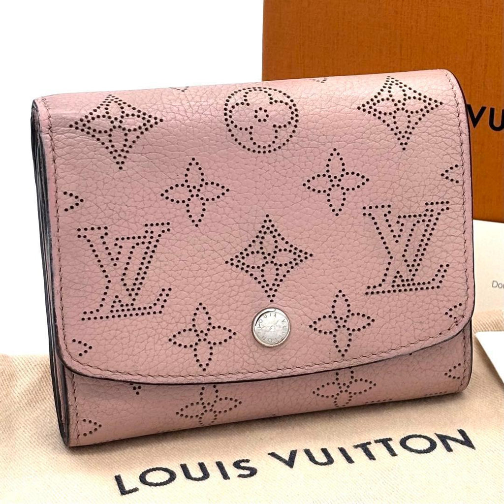 Louis Vuitton Monogram Mahina Portefeuille Iris Compact Magnolia Wallet