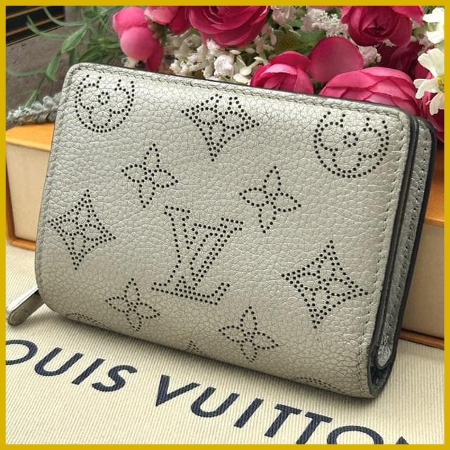 Louis Vuitton Portefeuille Clair Mahina Bifold Wallet