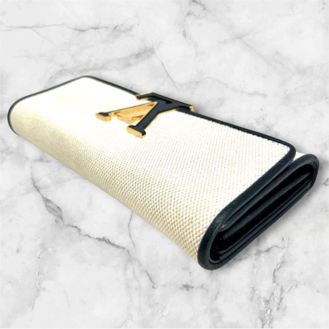 Louis Vuitton Monogram Canvas LV Logo Portefeuille Capucines Wallet — view 6