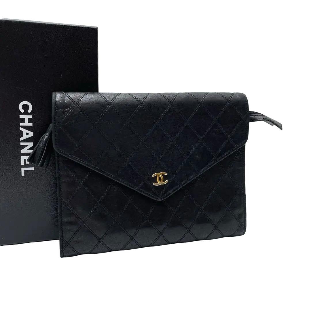 Chanel Bicolor Quilted Trifold Clutch Hand