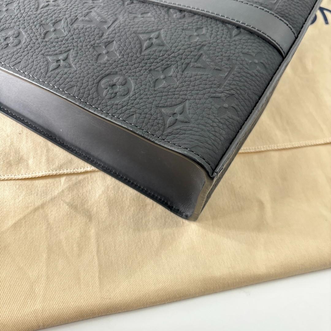 Louis Vuitton Monogram Taurillon Sac Plat Tote Bag — view 7