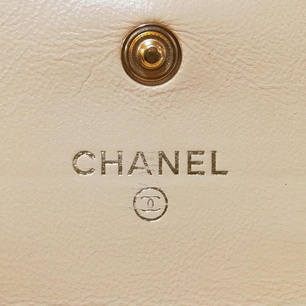 Chanel 19 Lambskin Long Wallet Beige — view 5