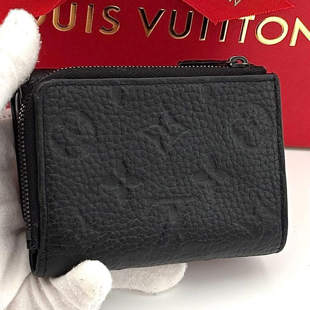 Louis Vuitton Wallet Portefeuille Pilot Monogram Taurillon — view 2