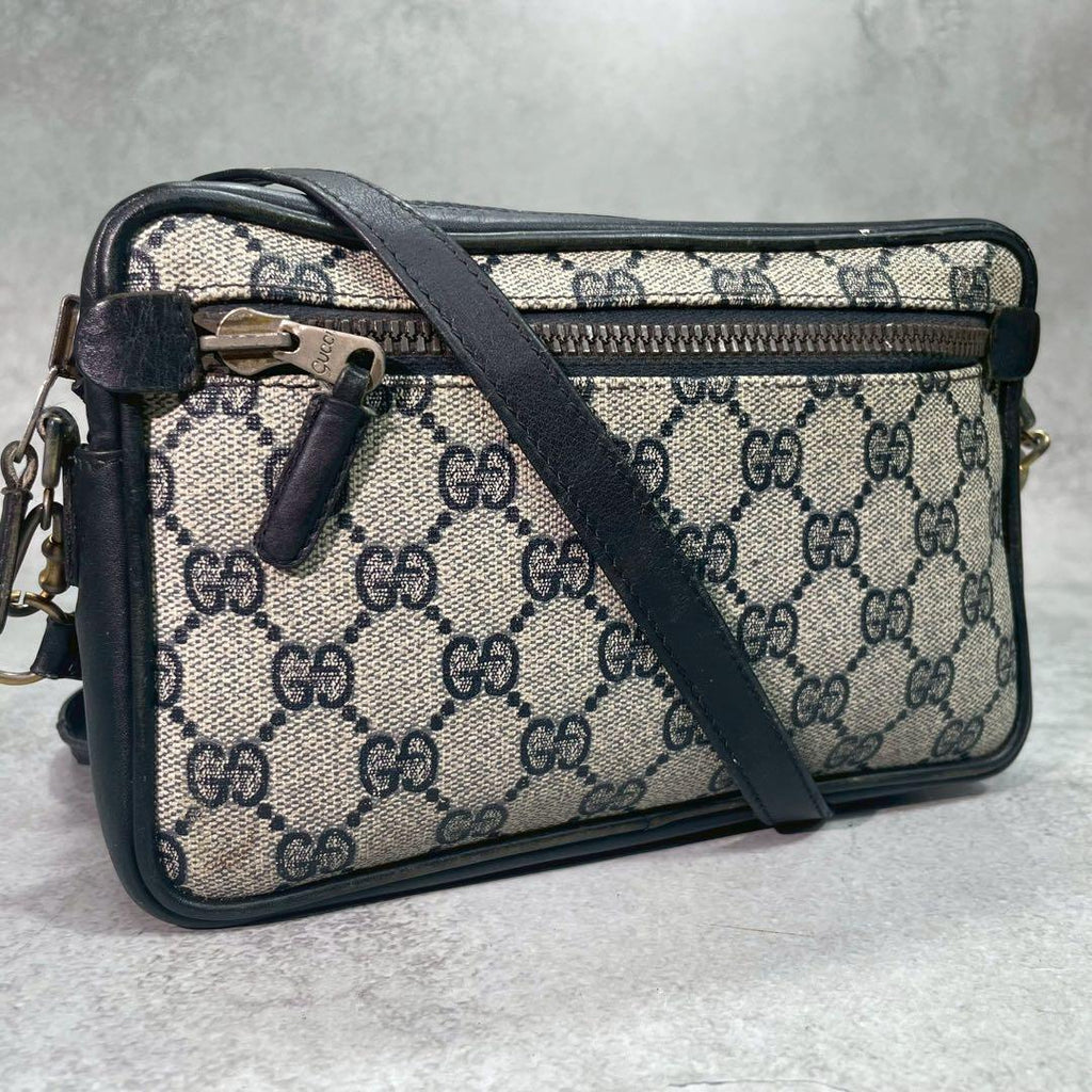 Gucci GG Shoulder Bag Navy Beige Leather Logo