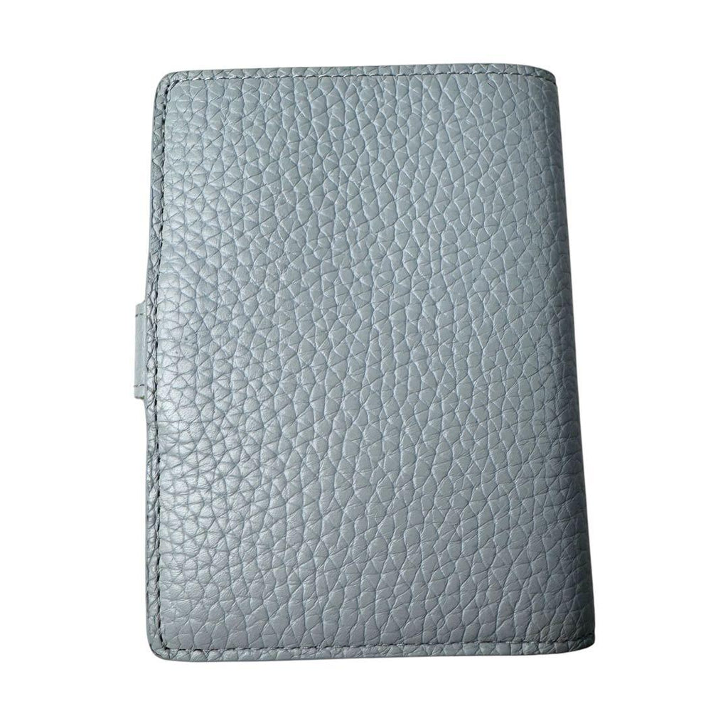 Louis Vuitton Vertical Compact Wallet Capucines Bifold — view 3