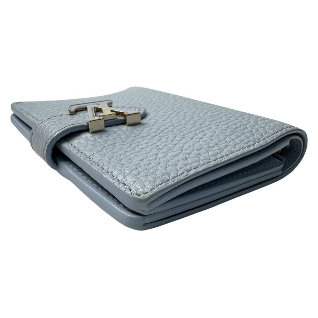 Louis Vuitton Vertical Compact Wallet Capucines Bifold — view 5