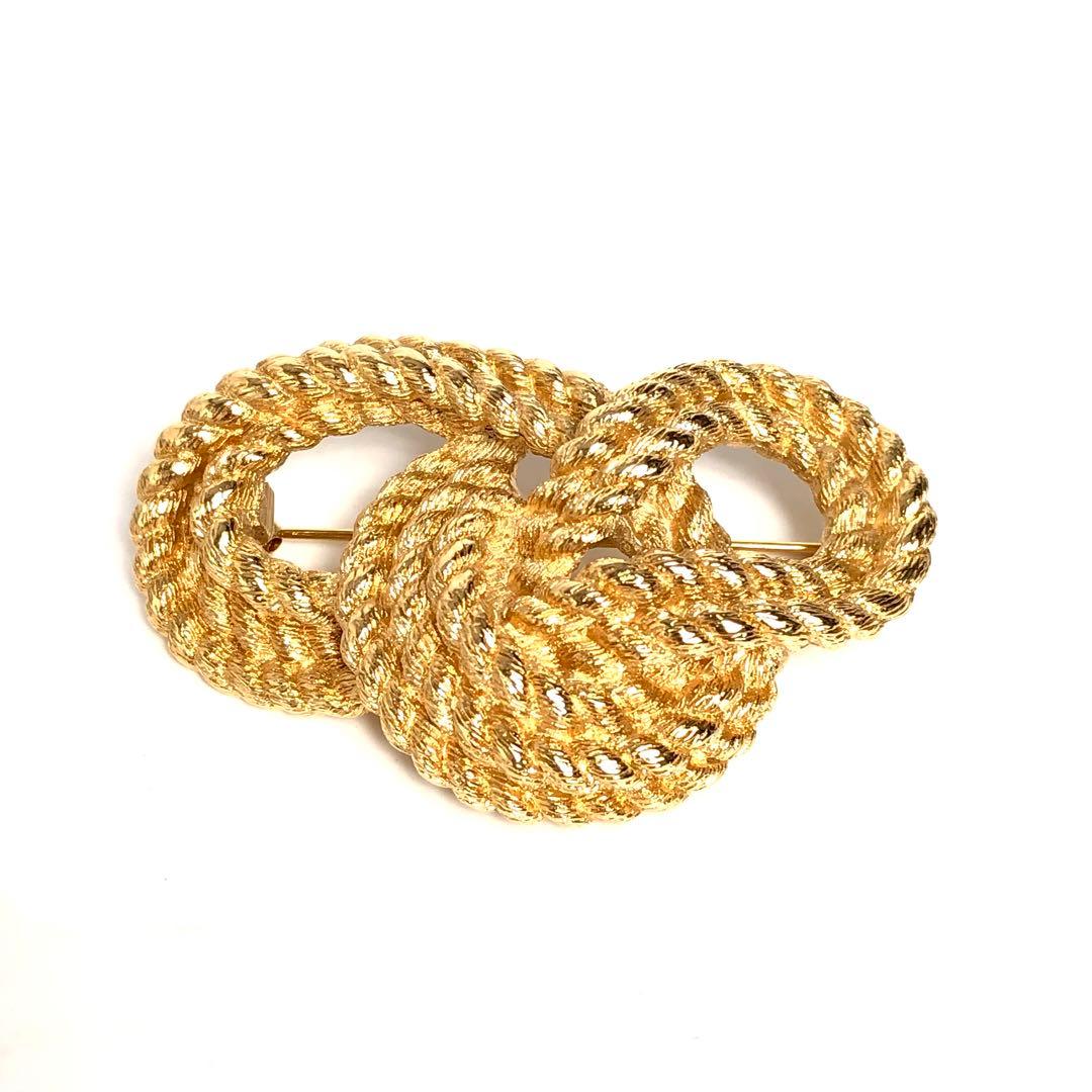 Christian Dior Brooch Gold Knot Twist — view 3