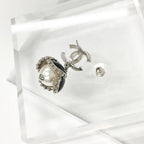 Chanel Coco Mark Rhinestone Pearl Flower Silver — view 5