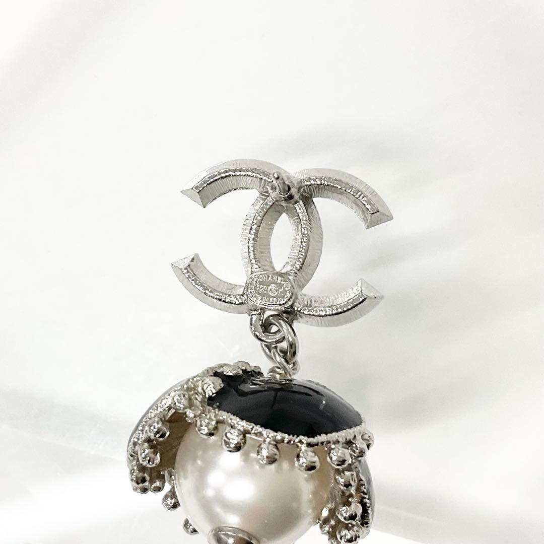 Chanel Coco Mark Rhinestone Pearl Flower Silver — view 6