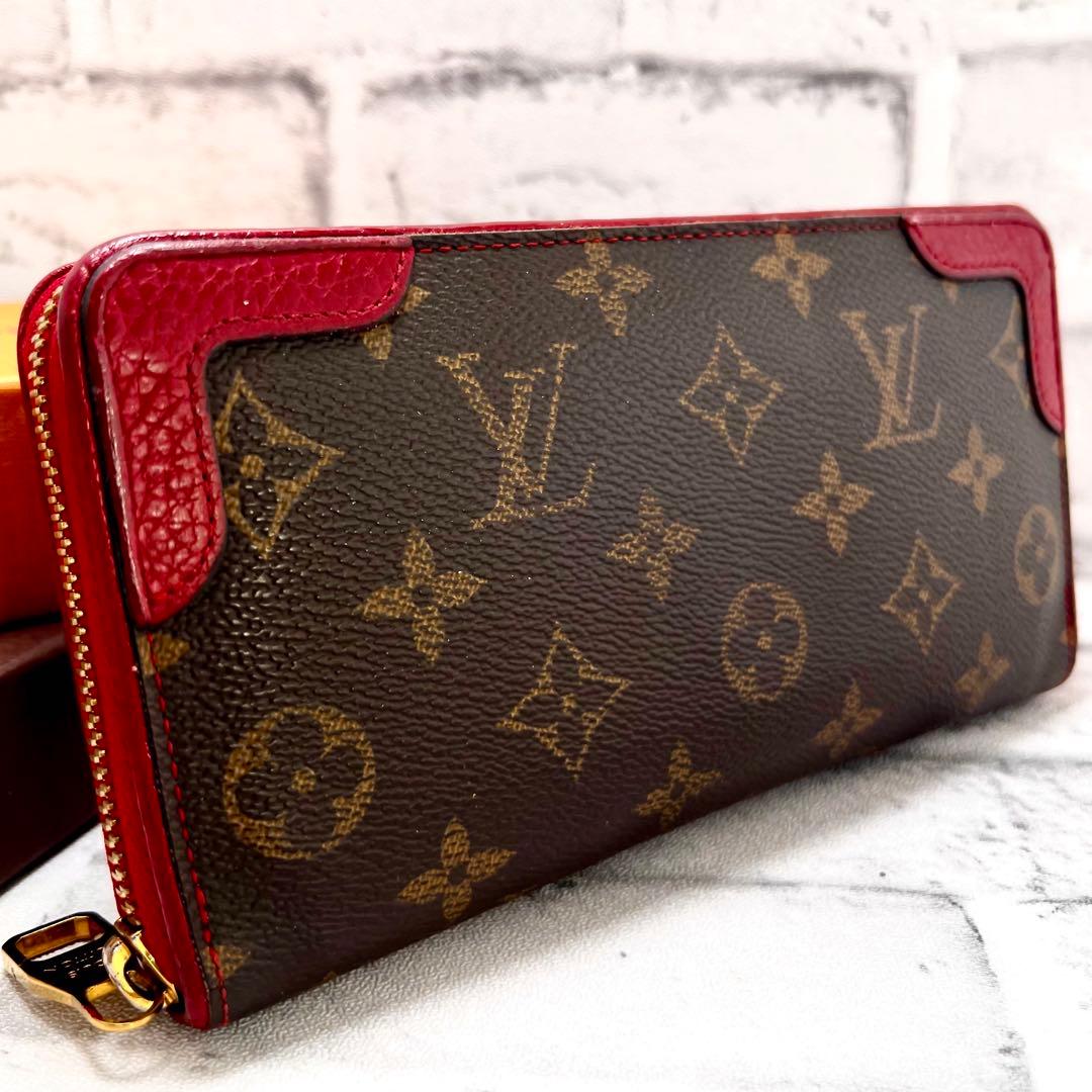 Louis Vuitton Retiro Monogram Zippy Wallet
