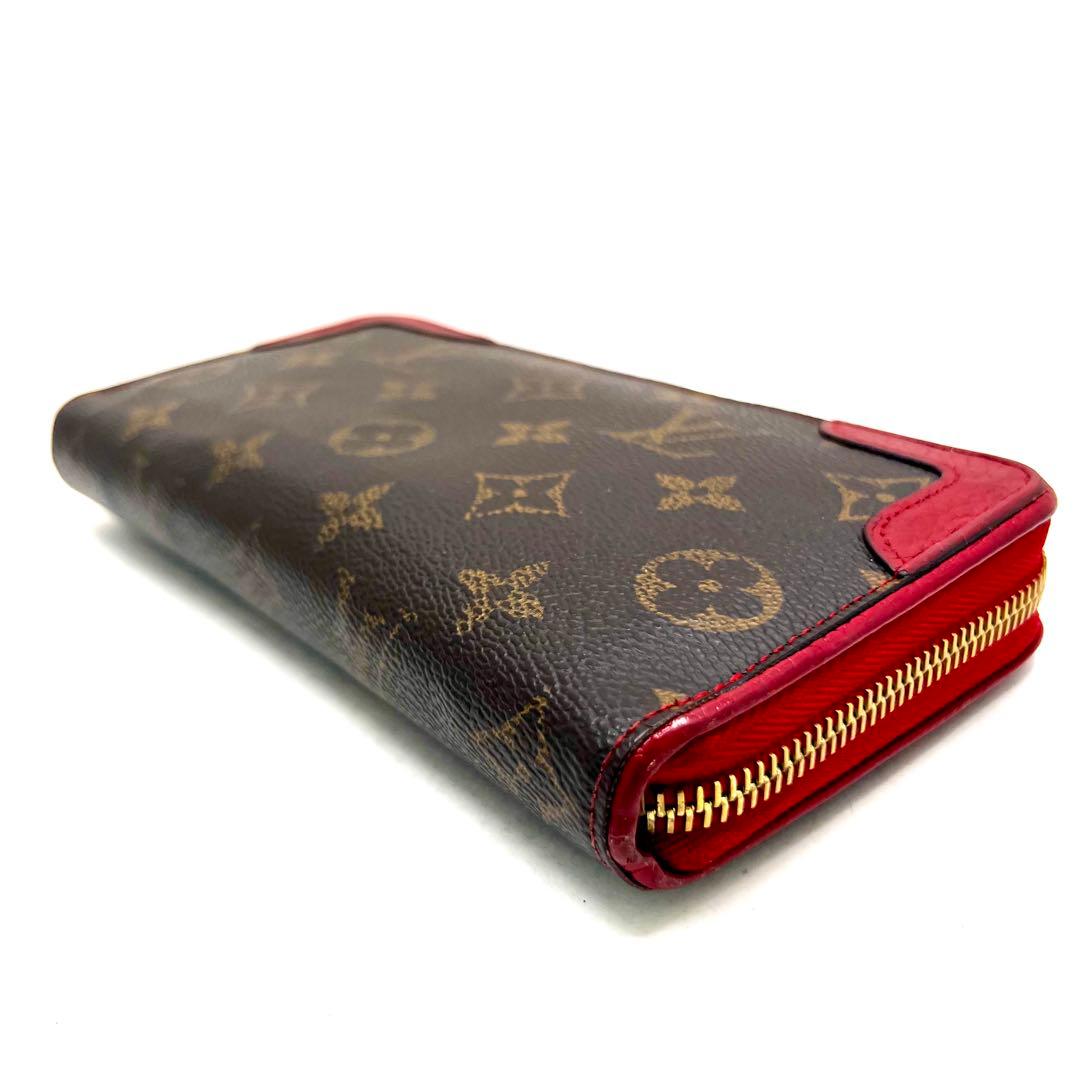 Louis Vuitton Retiro Monogram Zippy Wallet — view 7