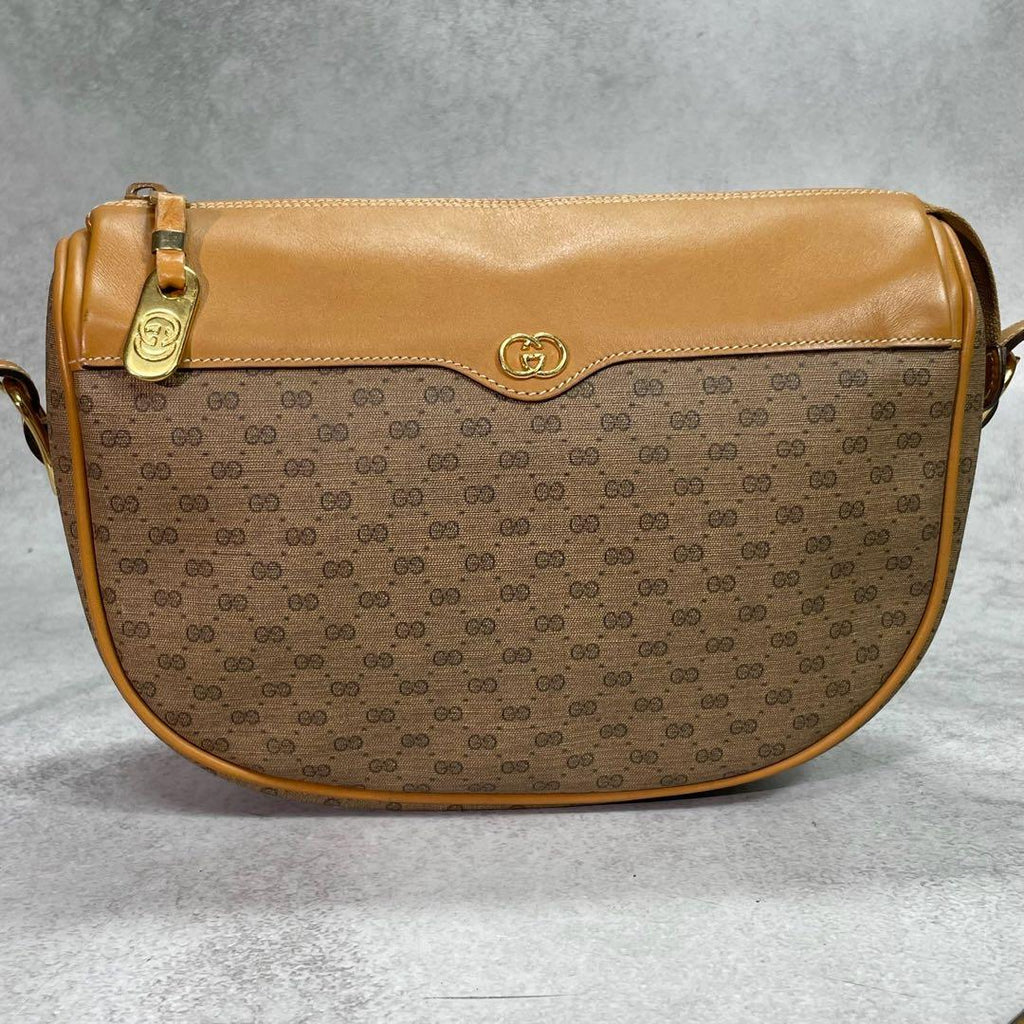 Gucci GG Shoulder Bag Brown Leather Logo Gold — view 2