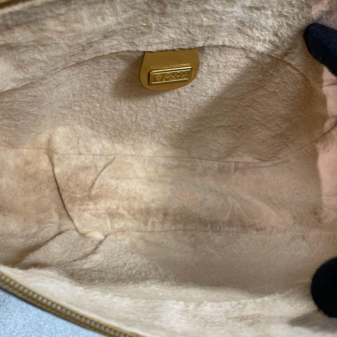 Gucci GG Shoulder Bag Brown Leather Logo Gold — view 5