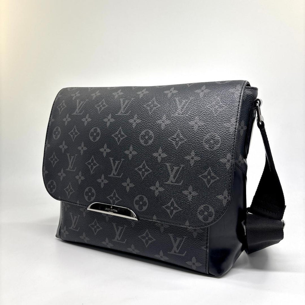 Louis Vuitton Super Monogram Eclipse Explorer PM — view 3