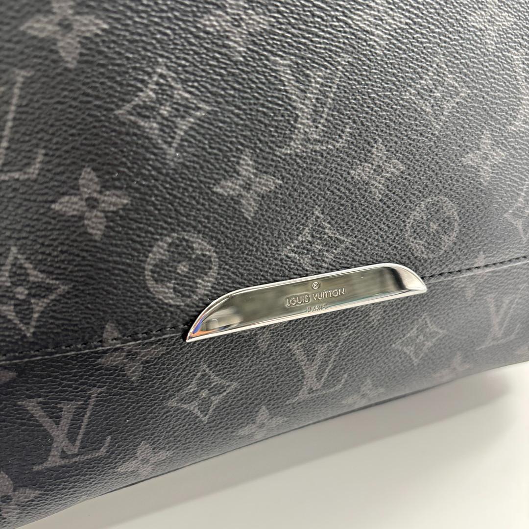 Louis Vuitton Super Monogram Eclipse Explorer PM — view 6
