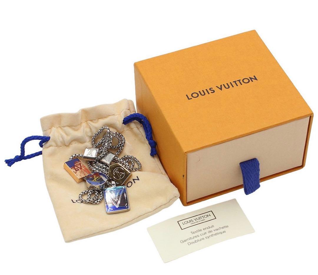 Louis Vuitton Collier LV Alps Chain Necklace — view 3