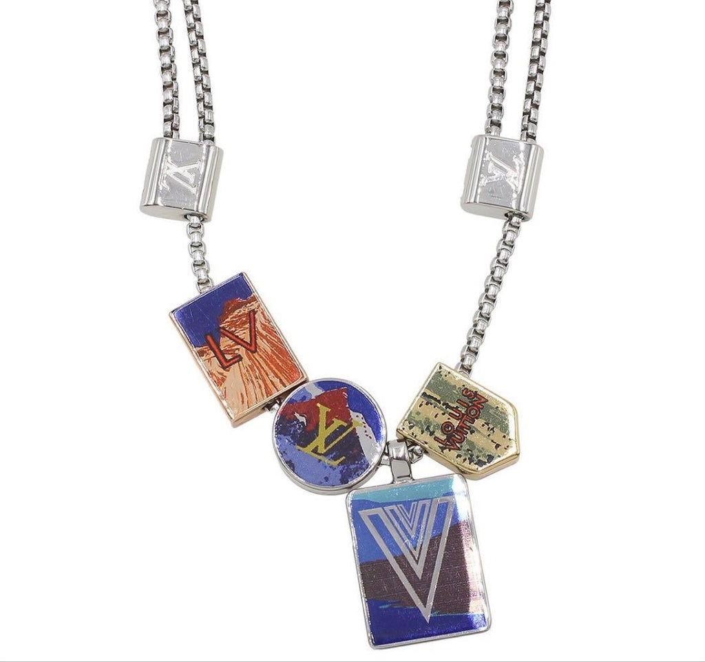 Louis Vuitton Collier LV Alps Chain Necklace — view 4