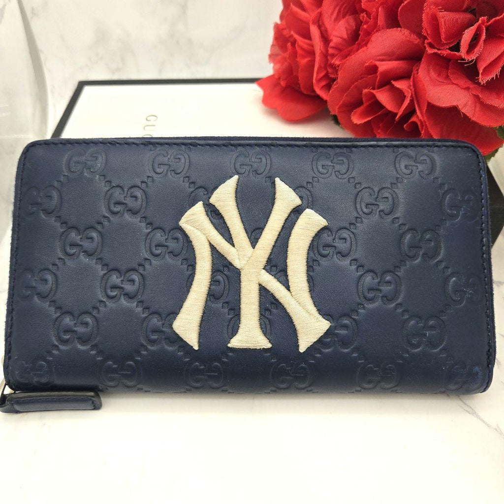 Gucci Guccissima Wallet Yankees Collaboration Navy