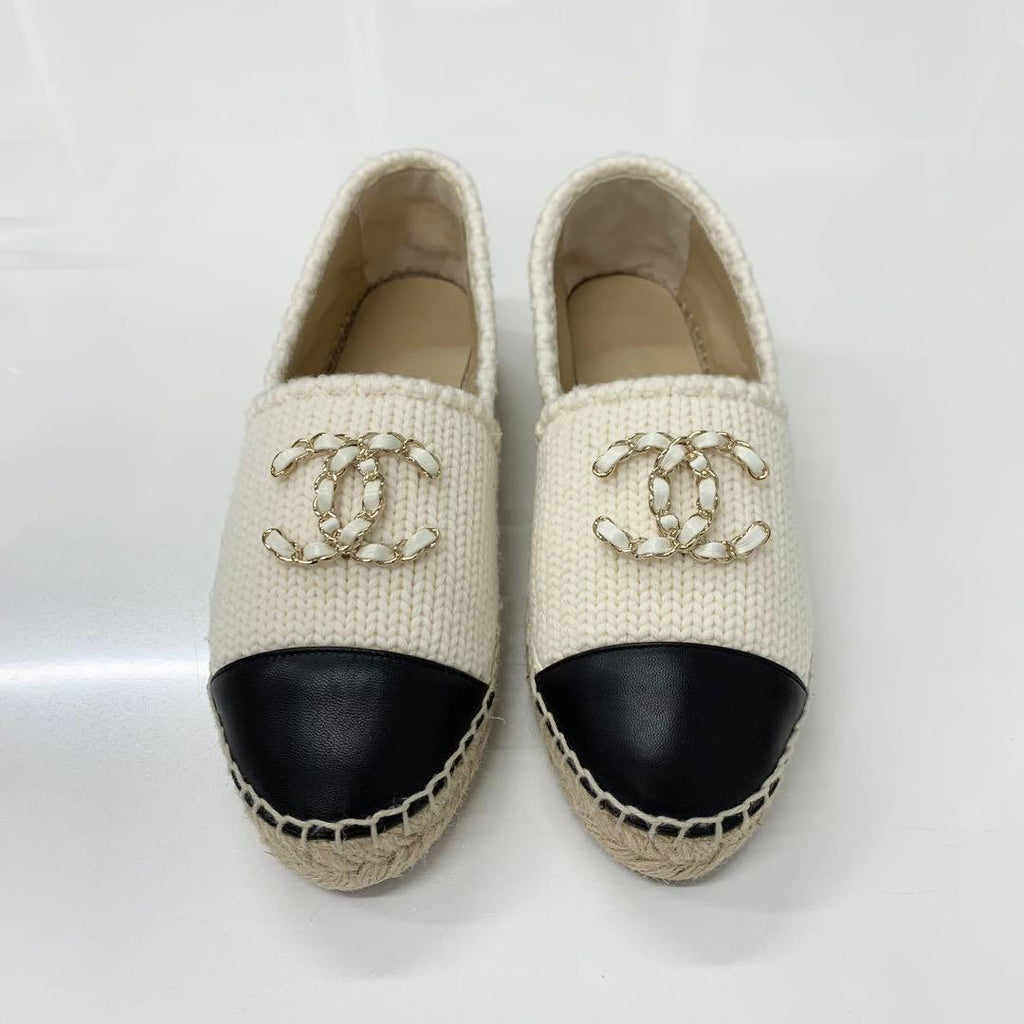 Chanel CC Logo Espadrille Fabric Leather Flat Shoes — view 2