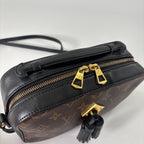 Louis Vuitton Super Shoulder Bag Monogram Saintonge Black — view 6