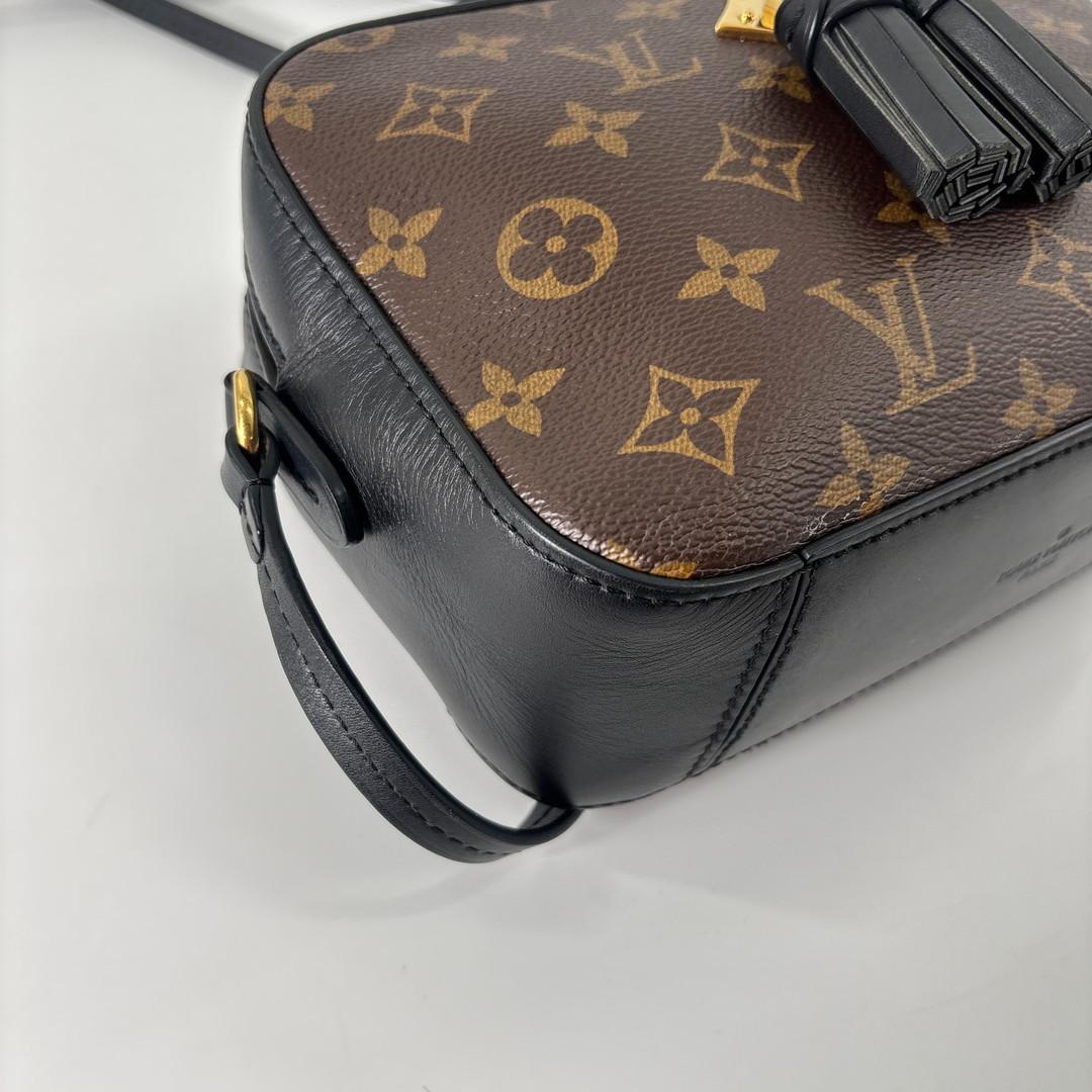 Louis Vuitton Super Shoulder Bag Monogram Saintonge Black — view 7
