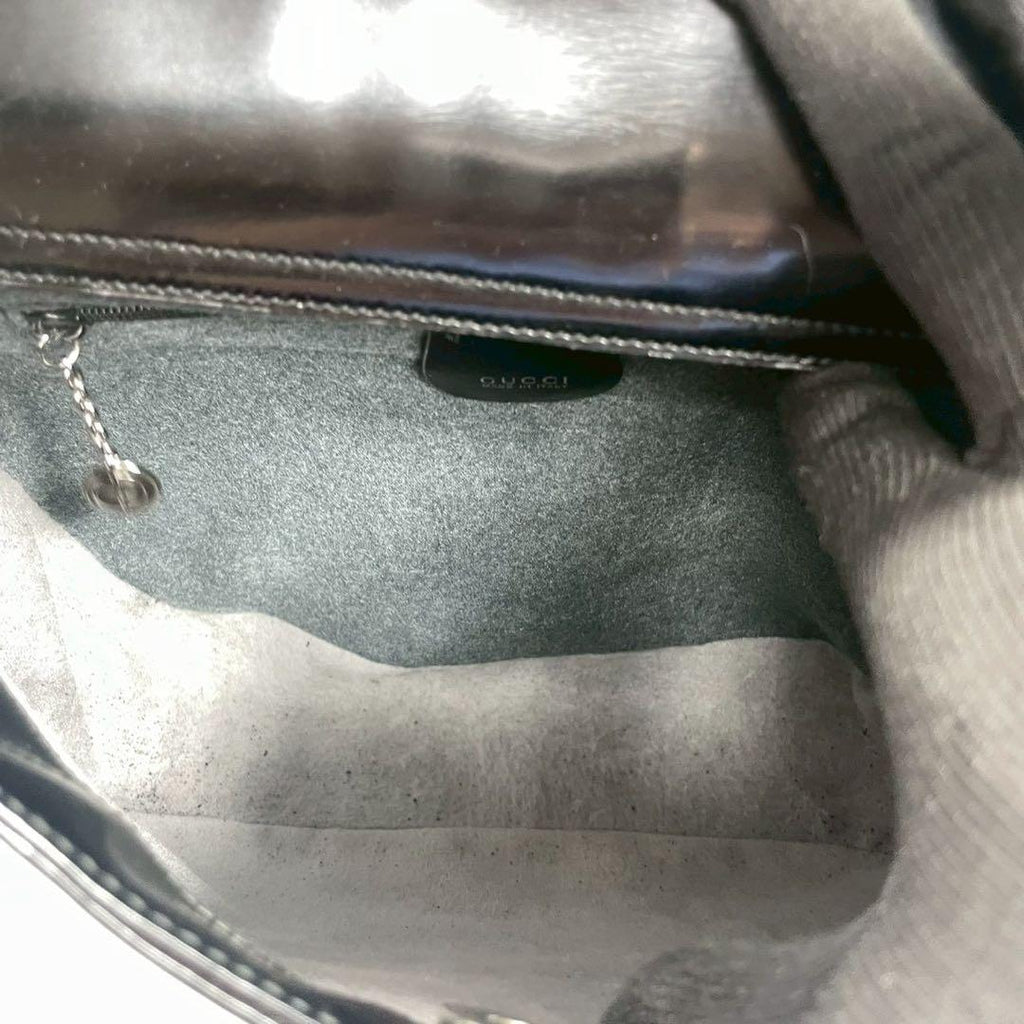 Gucci GG Shoulder Bag Patent Leather Logo Black — view 5