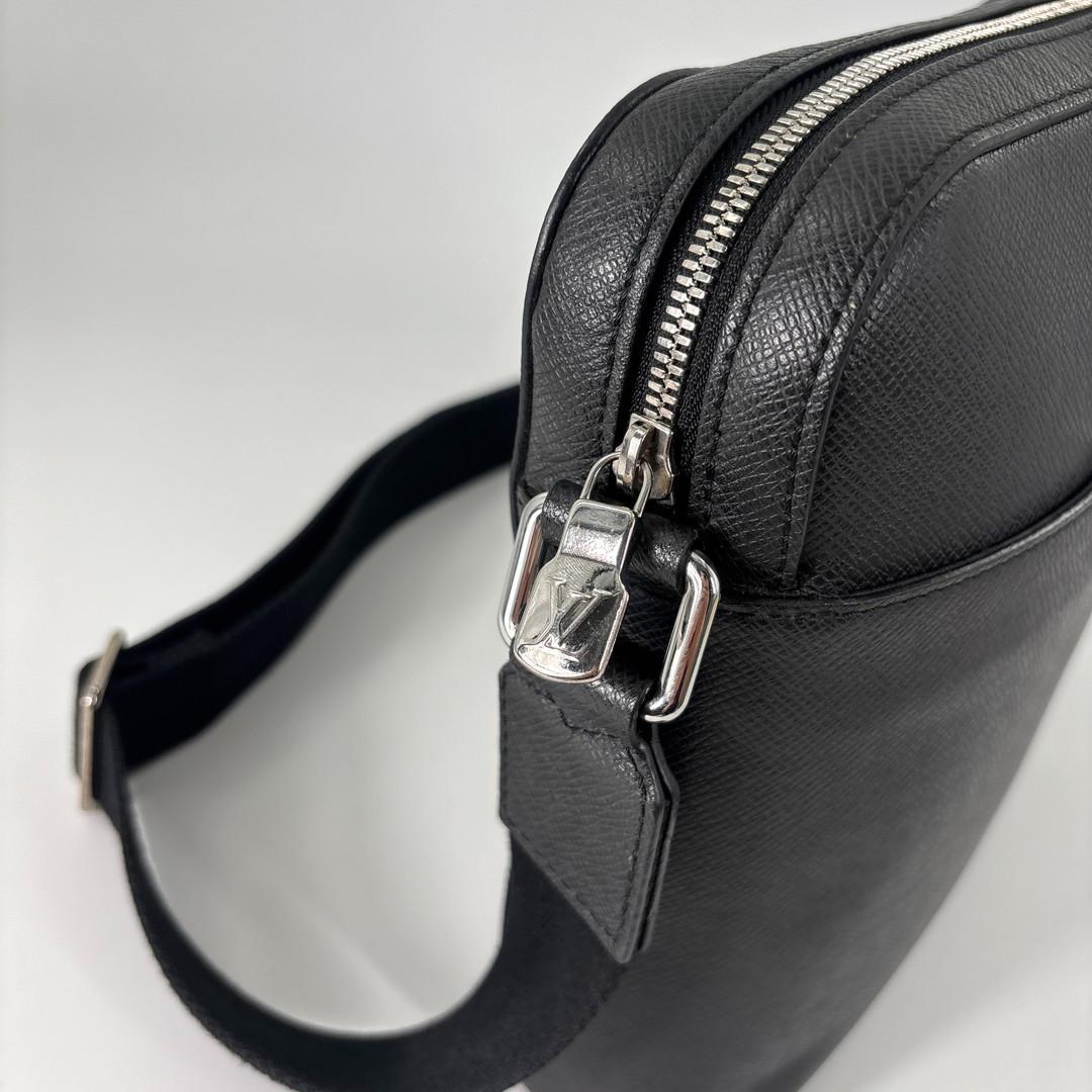 Louis Vuitton Taiga Anton Shoulder Bag — view 7