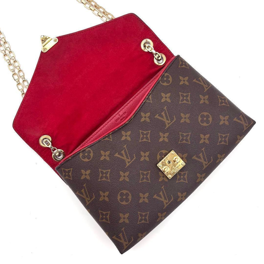 Louis Vuitton Monogram Pallas Chain 2-Way Shoulder Bag — view 3