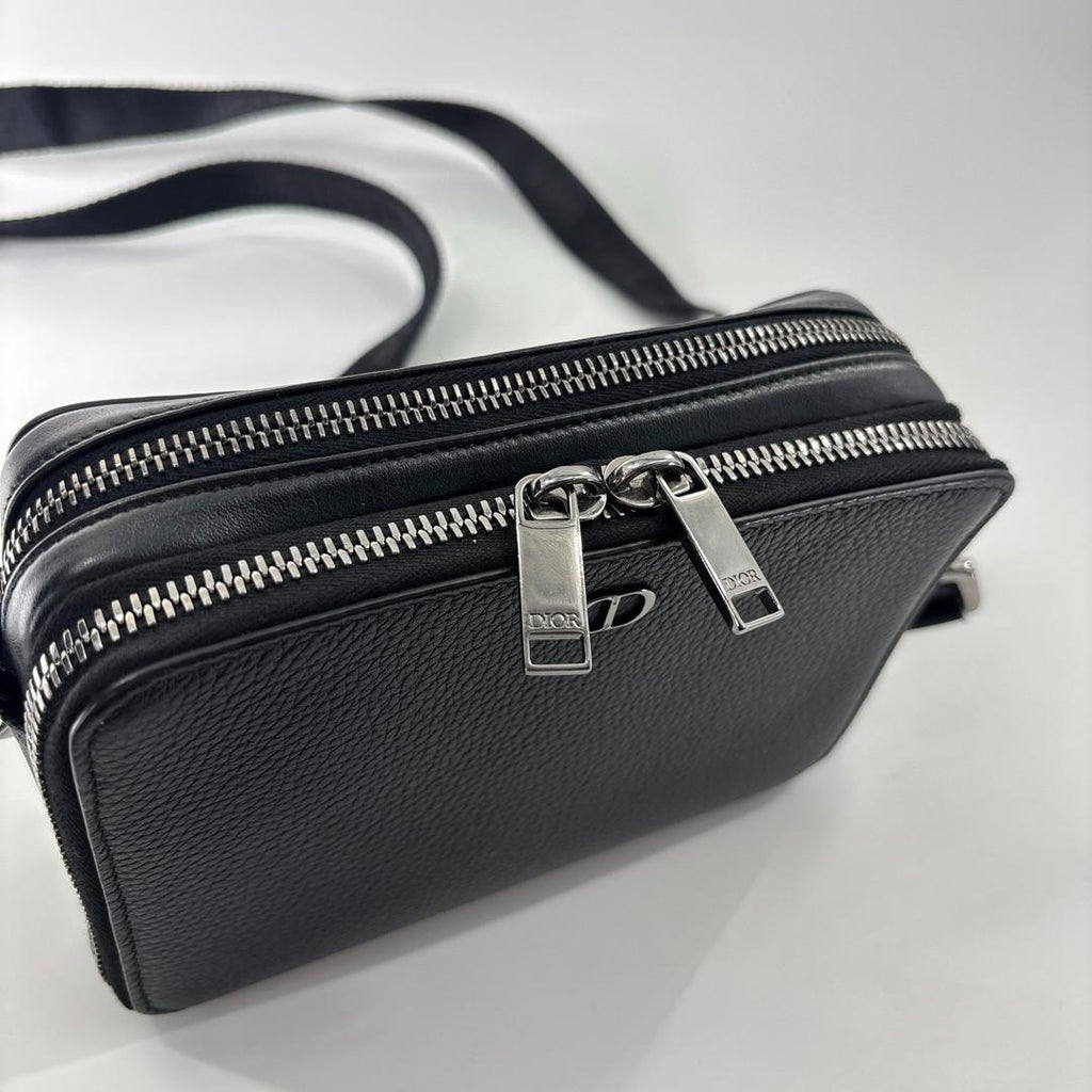 Dior Logo Black Shoulder Bag — view 6