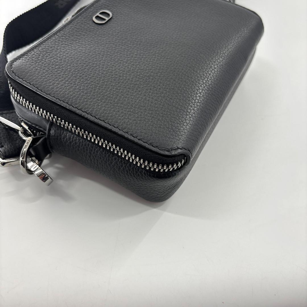 Dior Logo Black Shoulder Bag — view 7