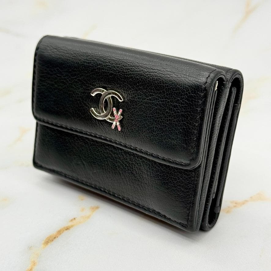 Chanel Ski Motif Trifold Wallet — view 4