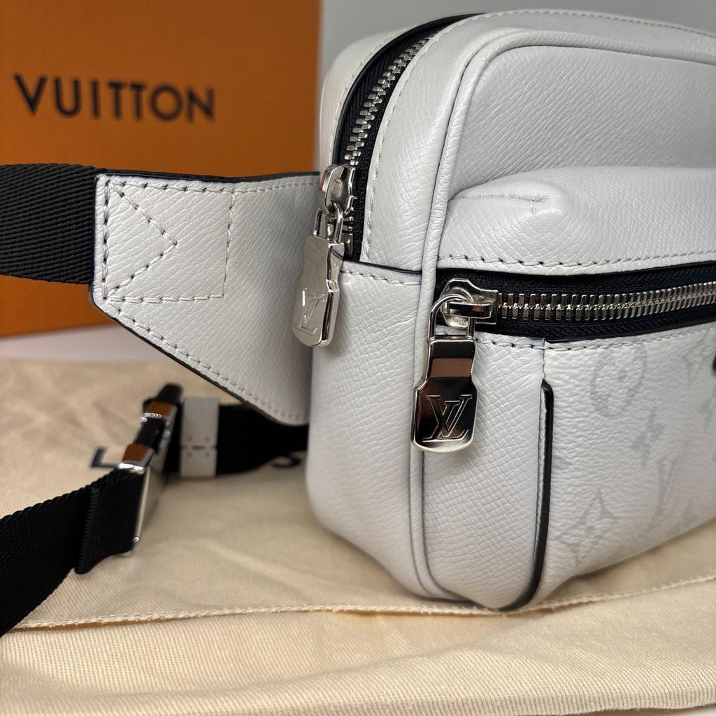 Louis Vuitton Taigarama Bum Bag Outdoor — view 7