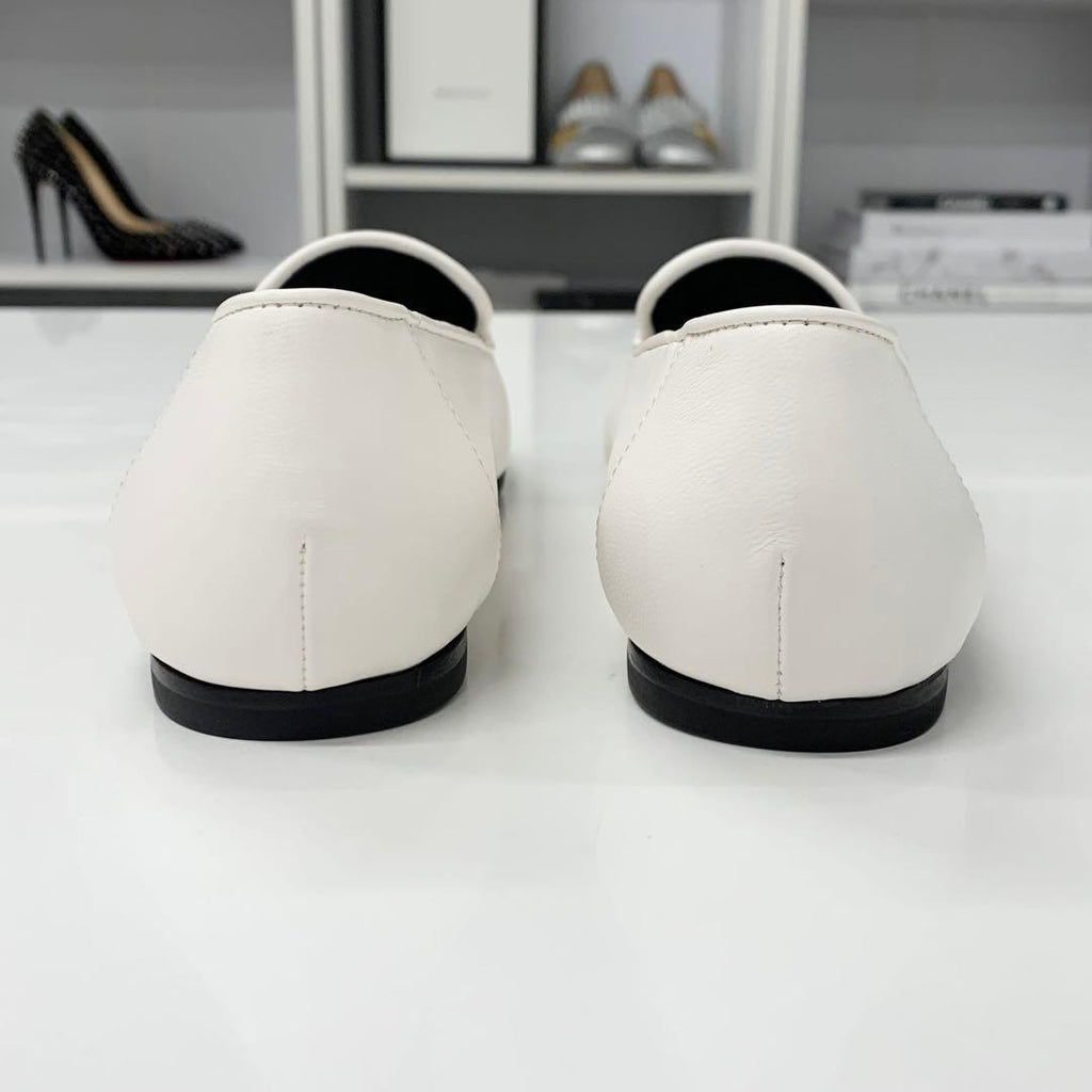 Chanel CC Logo Leather Bicolor Loafers White Black — view 5