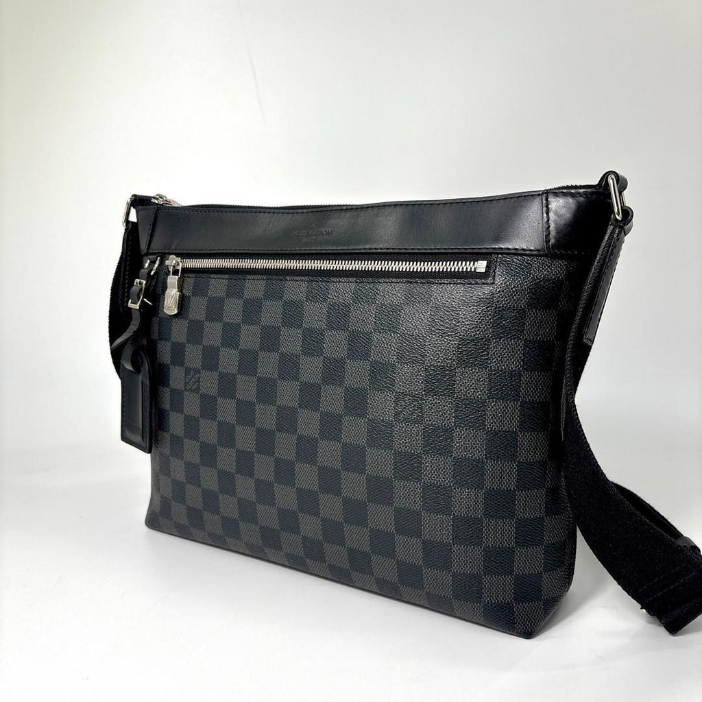 Louis Vuitton Mick PM NM Damier Graphite Shoulder Bag — view 3