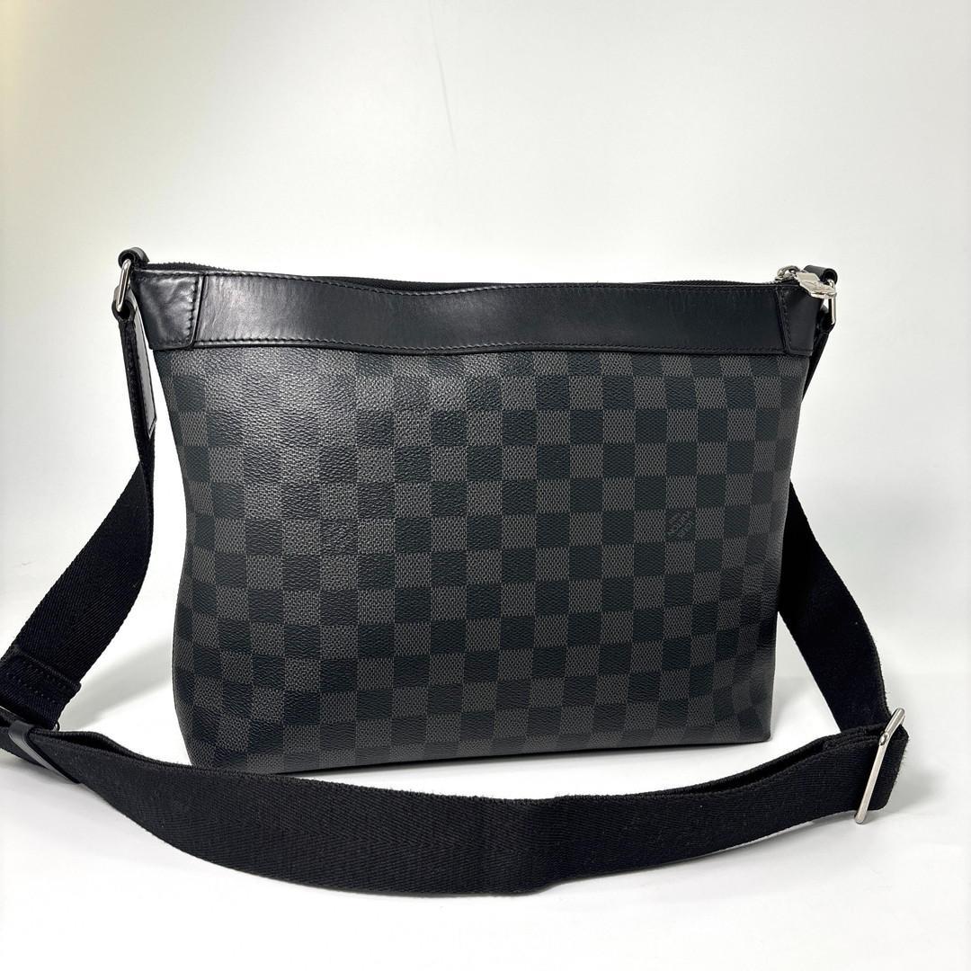 Louis Vuitton Mick PM NM Damier Graphite Shoulder Bag — view 5