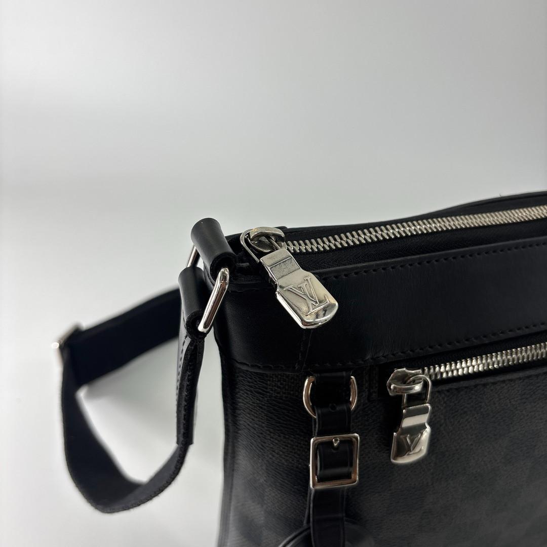 Louis Vuitton Mick PM NM Damier Graphite Shoulder Bag — view 6