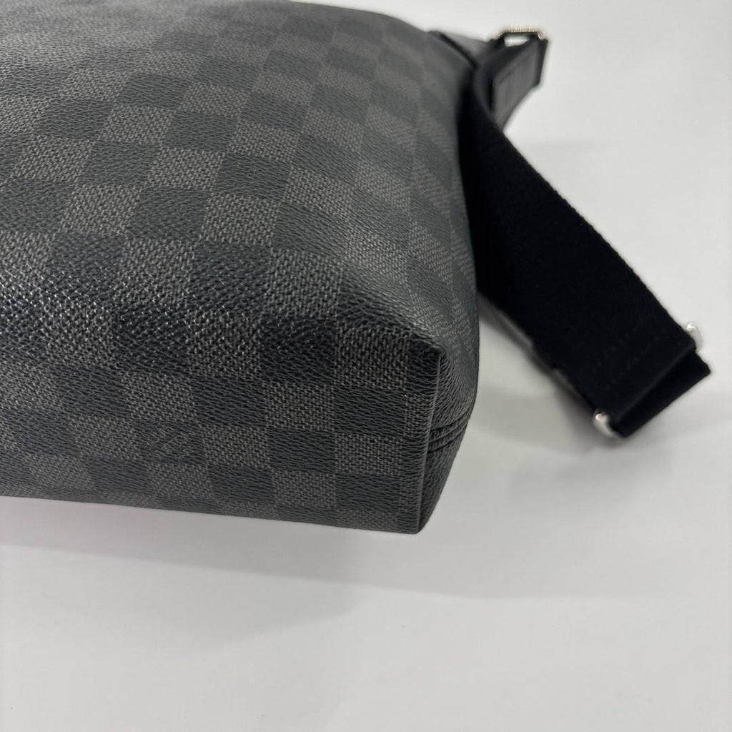 Louis Vuitton Mick PM NM Damier Graphite Shoulder Bag — view 8