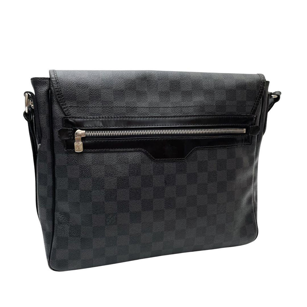 Louis Vuitton Damier Graphite Daniel MM Shoulder — view 2