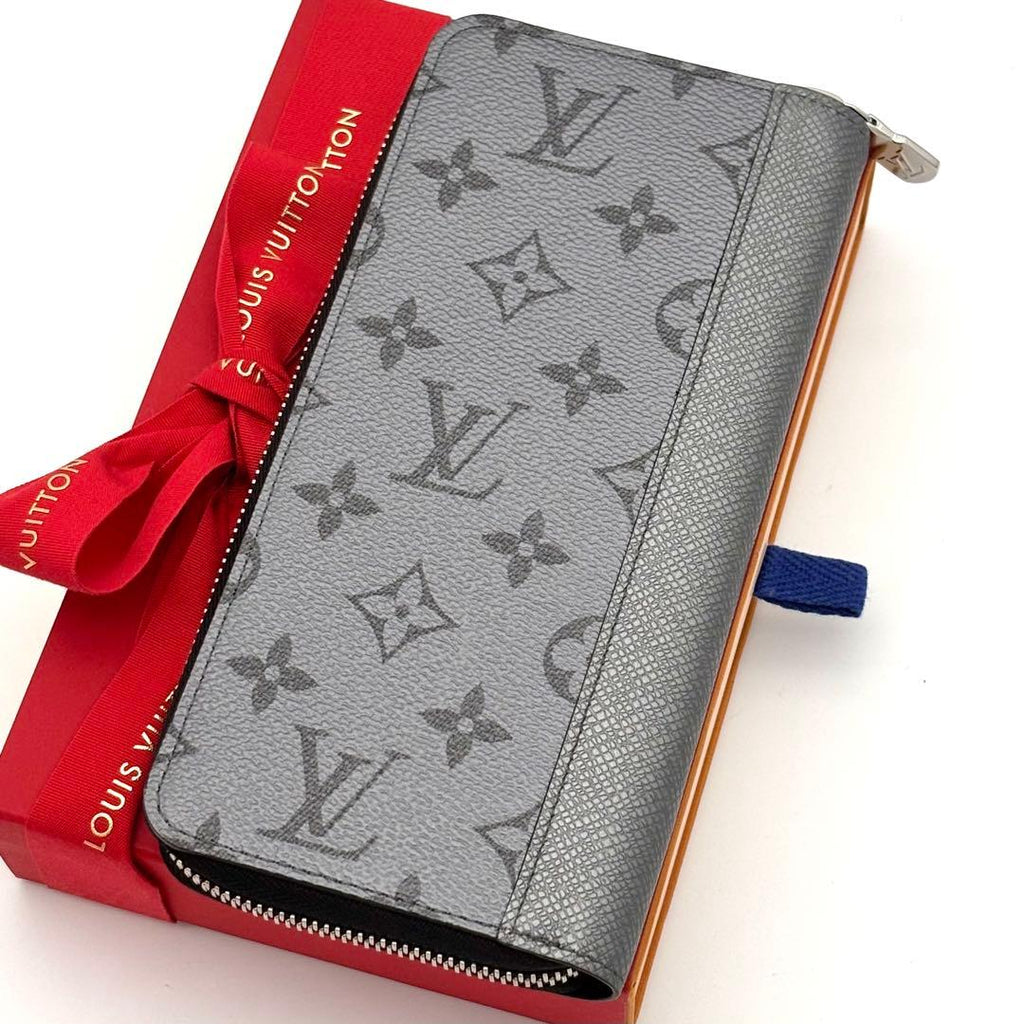 Louis Vuitton Wallet Zippy Vertical Silver — view 2