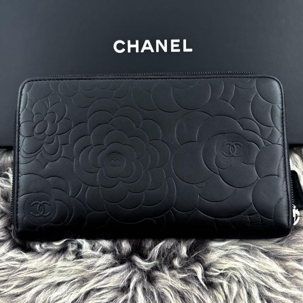 Chanel Wallet Camellia Zip Around Organizer — view 4