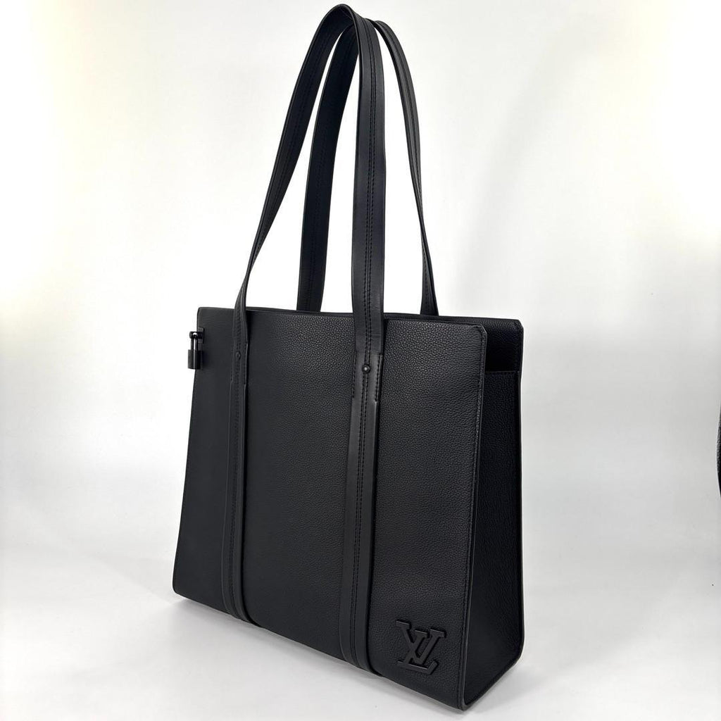 Louis Vuitton LV Aerogram Take Off Tote Black — view 2