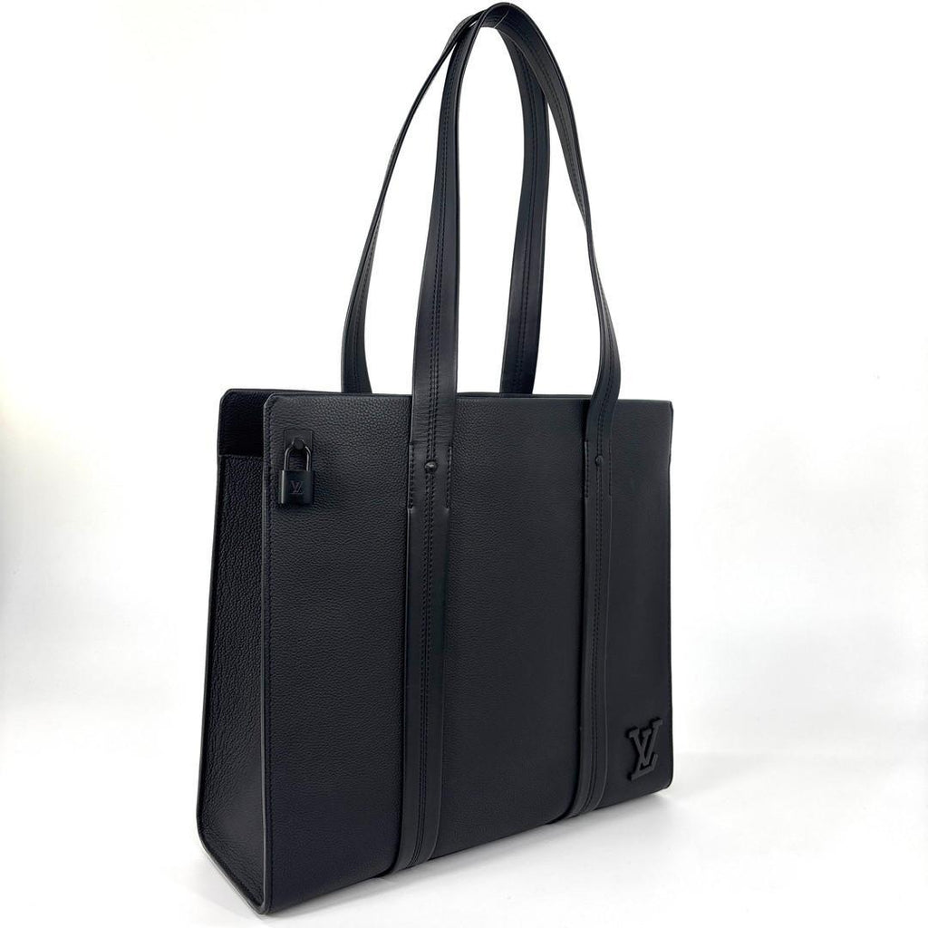 Louis Vuitton LV Aerogram Take Off Tote Black — view 3