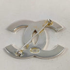 Chanel Brooch CC Logo Silver Vintage — view 3