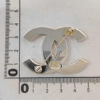 Chanel Brooch CC Logo Silver Vintage — view 8