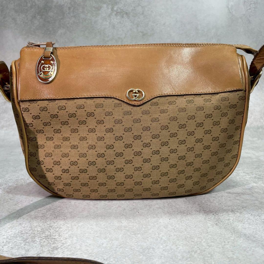 Gucci GG Shoulder Bag Brown Beige Logo Leather — view 2