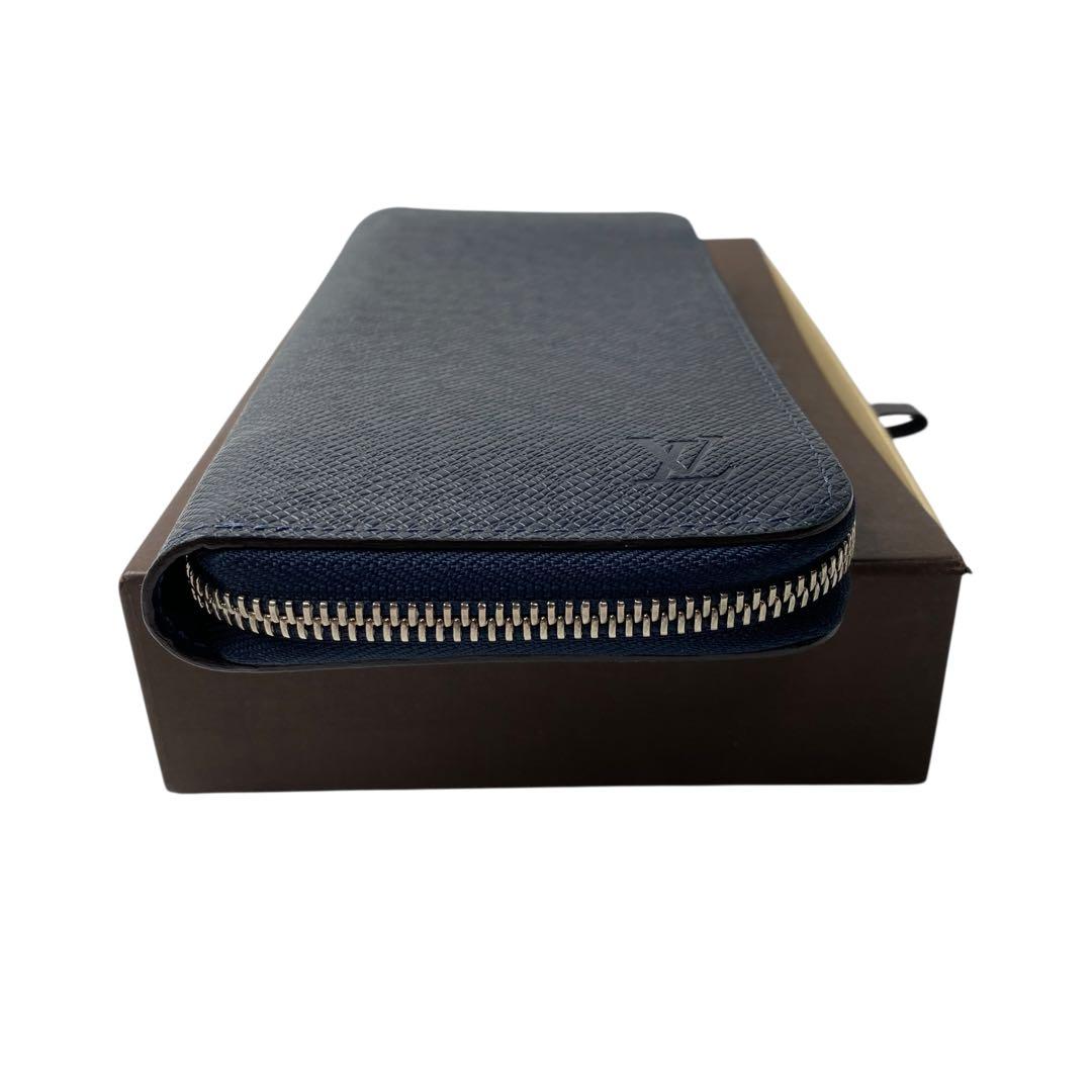 Louis Vuitton Taiga Zippy Wallet Vertical Long — view 4