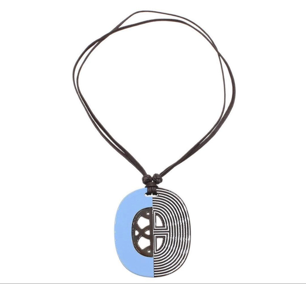 Hermes Lacquer Buffalo Horn Necklace — view 3
