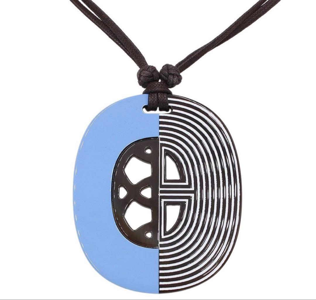 Hermes Lacquer Buffalo Horn Necklace — view 4